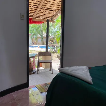 Hutofhappiness Apartment Thongsala Exterior photo